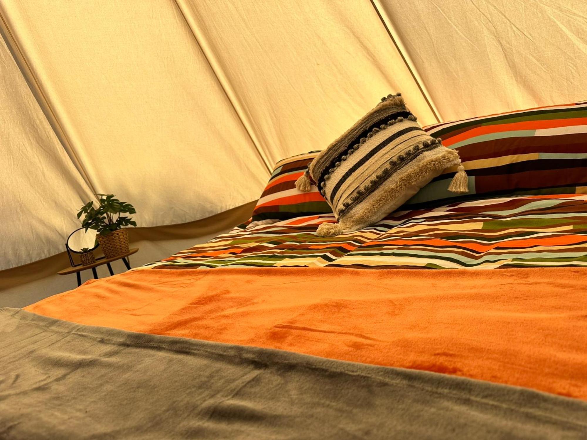 Lakeside Glamping Firecrest St Columb Major Exterior photo
